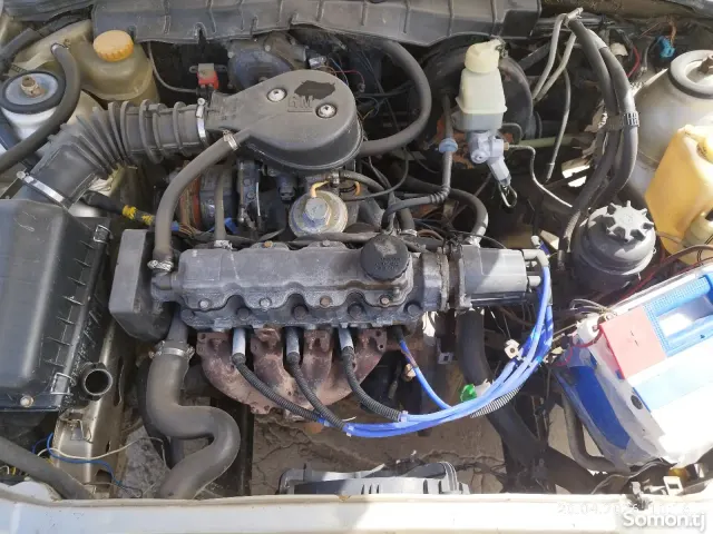 Opel Vectra A 1991 · 1.6 MT
