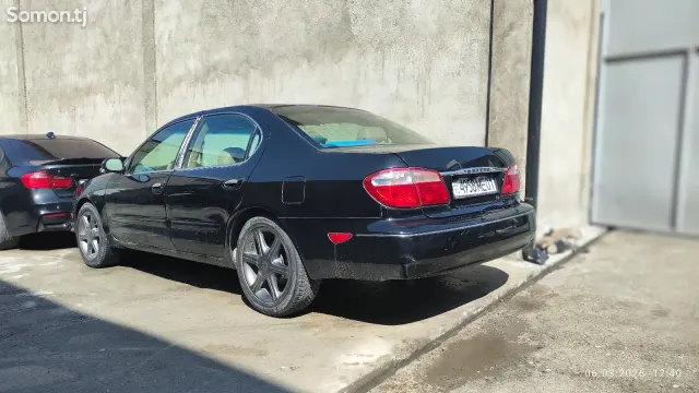 Infiniti I series 2001 · 2.5 AT