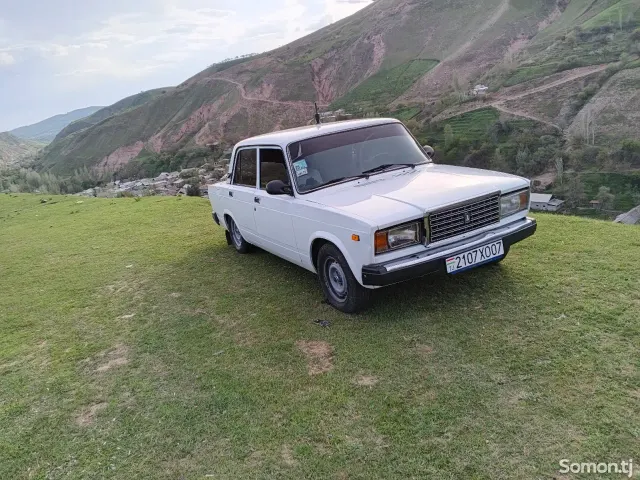 Lada (ВАЗ) 2107 2005 · 0.6 MT