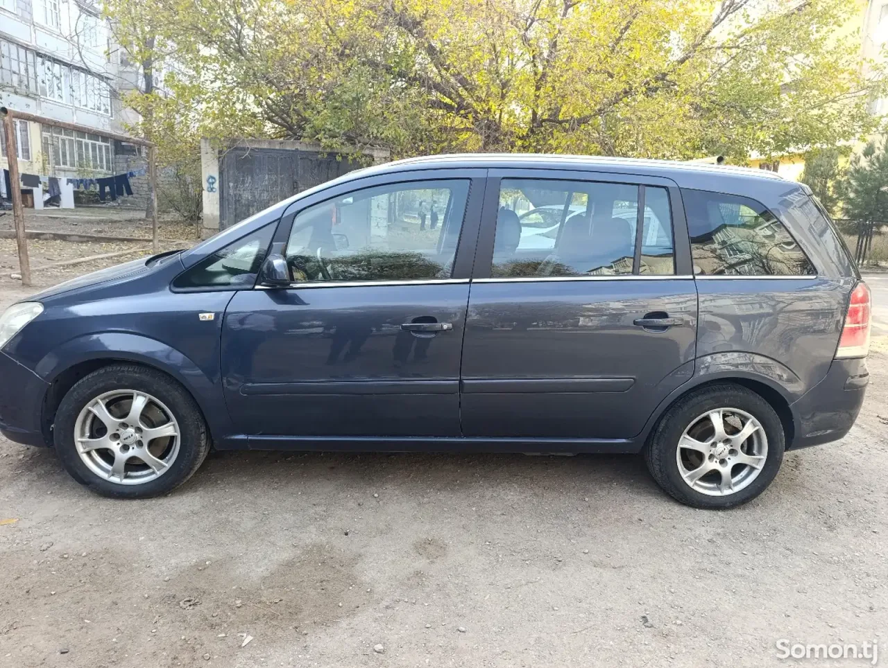 Opel Zafira 2008 · 1.6 MT