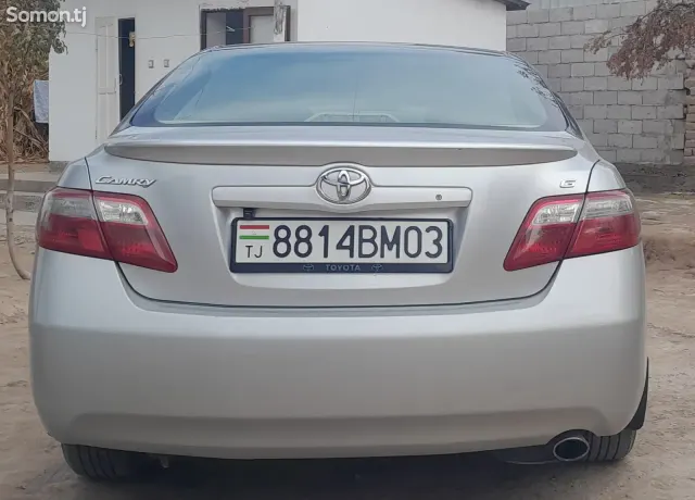 Toyota Camry 2008 · 2.4 AT