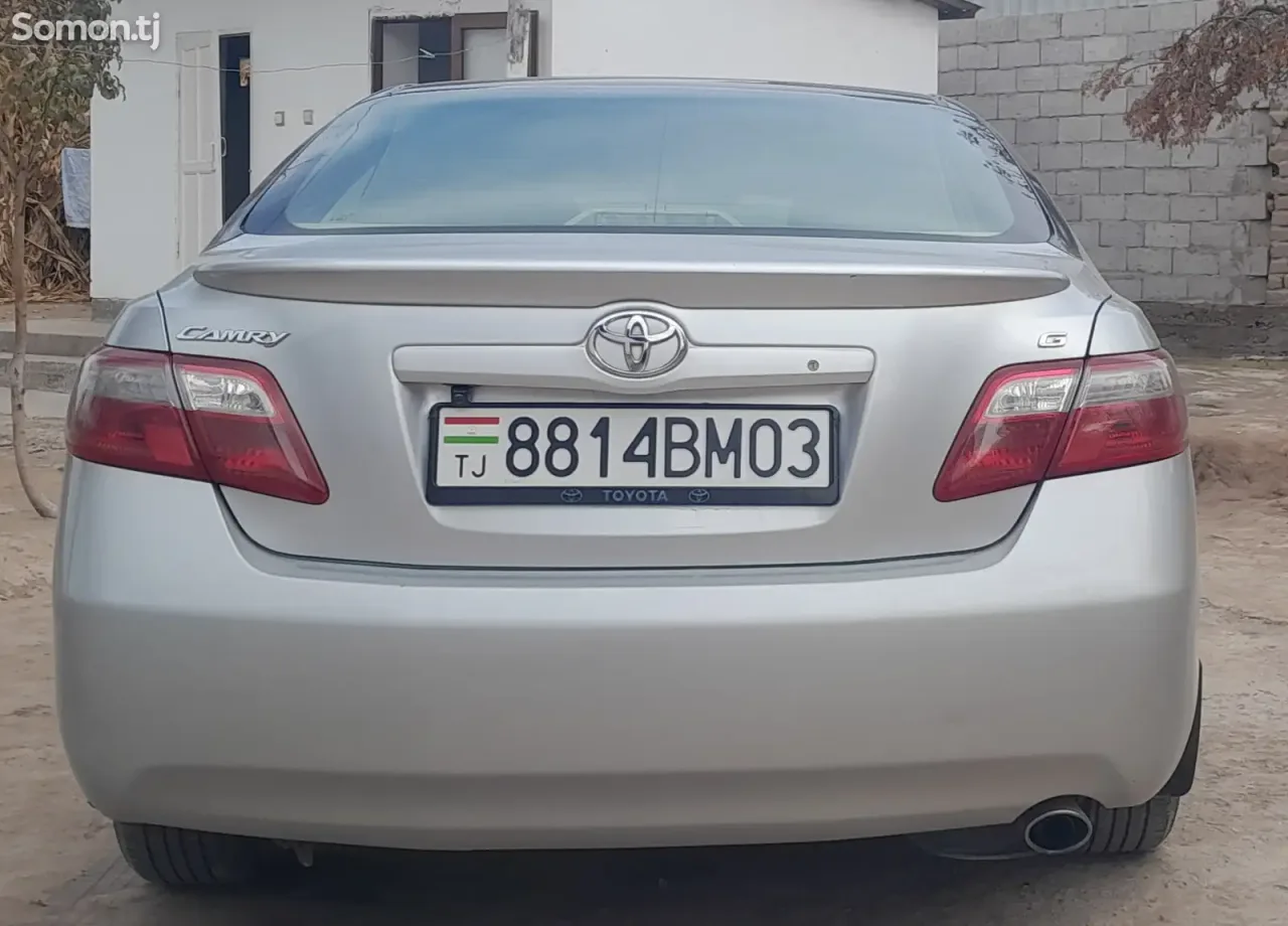 Toyota Camry 2008 · 2.4 AT