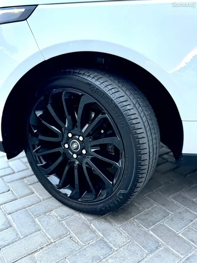 Land Rover Vogue 2015 · 4.4 AT