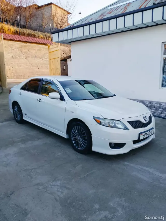 Toyota Camry 2006 · 2.4 AT