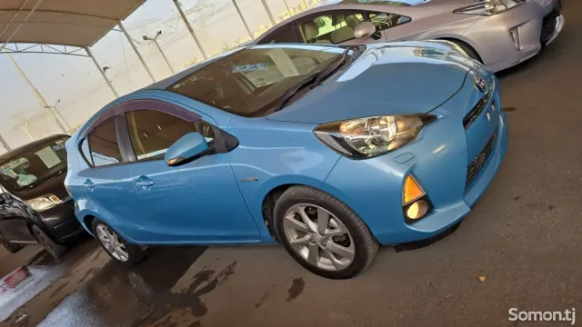 Toyota Aqua 2014 · 1.5 AT