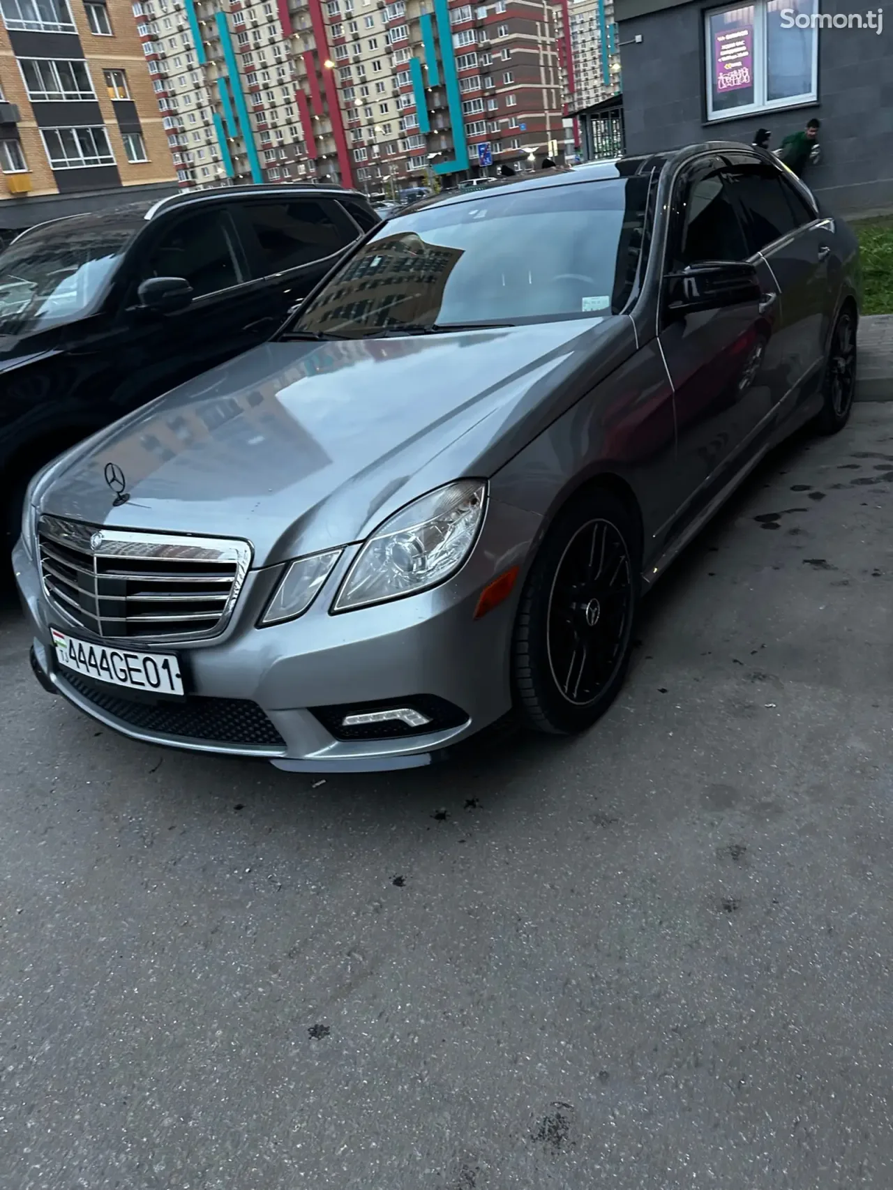 Mercedes-Benz E class 2011 · 3.5 AT
