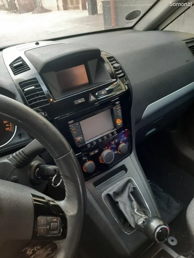 Opel Zafira 2014 · 1.8 MT