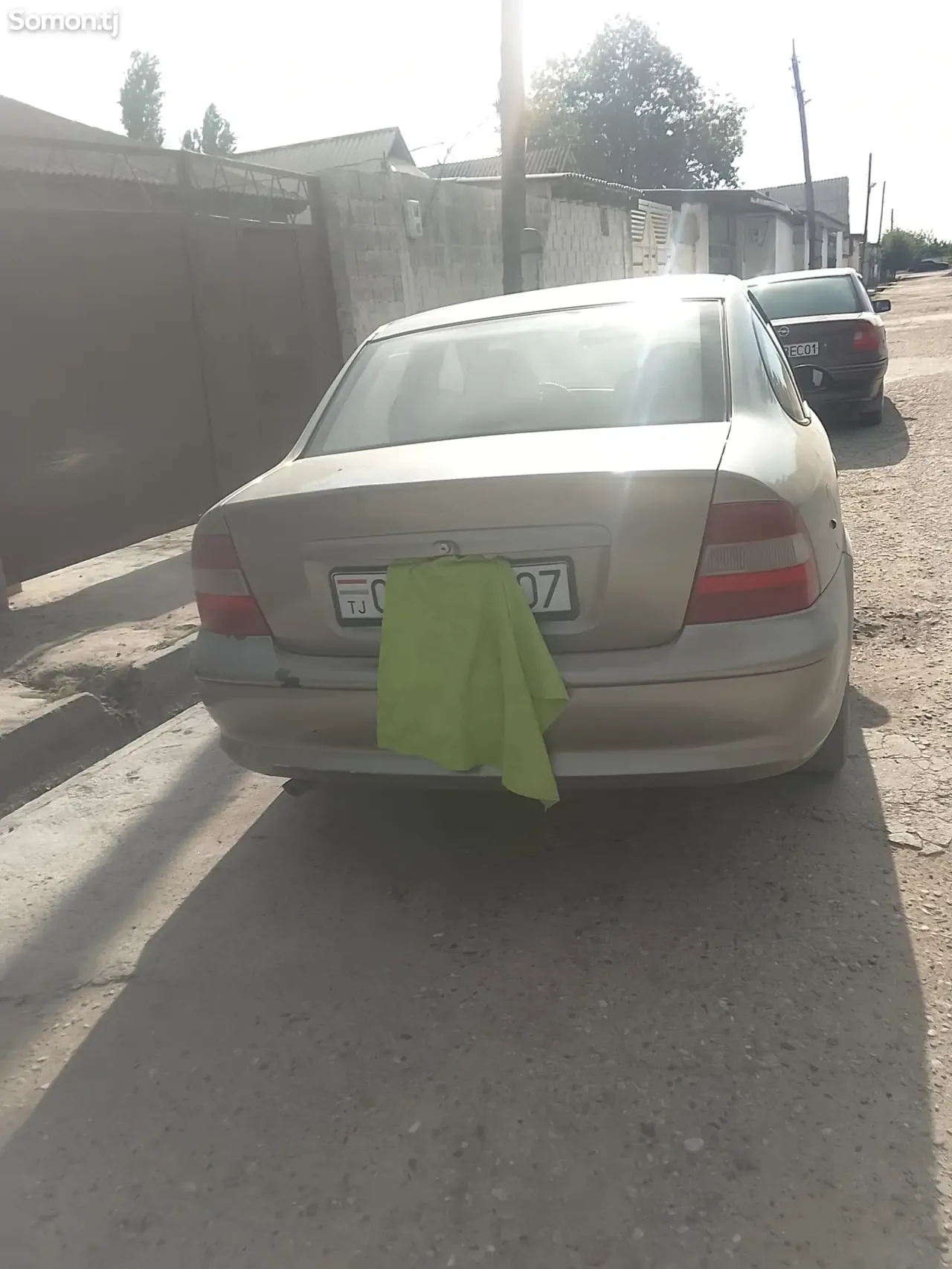 Opel Vectra B 1996 · 1.6 MT