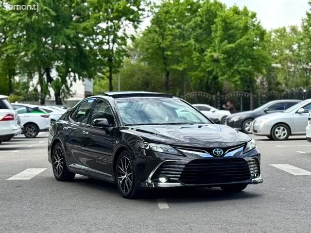 Toyota Camry 2018 · 2.5 AT