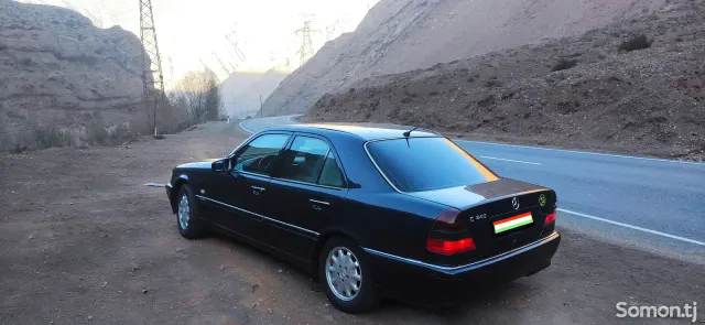 Mercedes-Benz C class 1999 · 2.4 AT