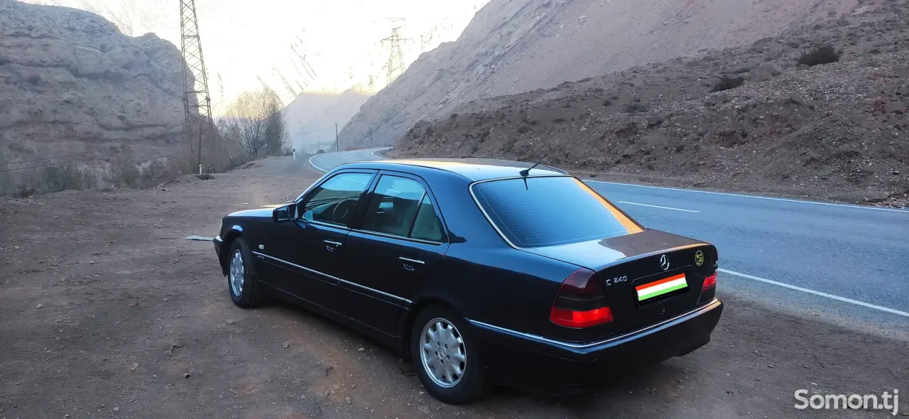 Mercedes-Benz C class 1999 · 2.4 AT
