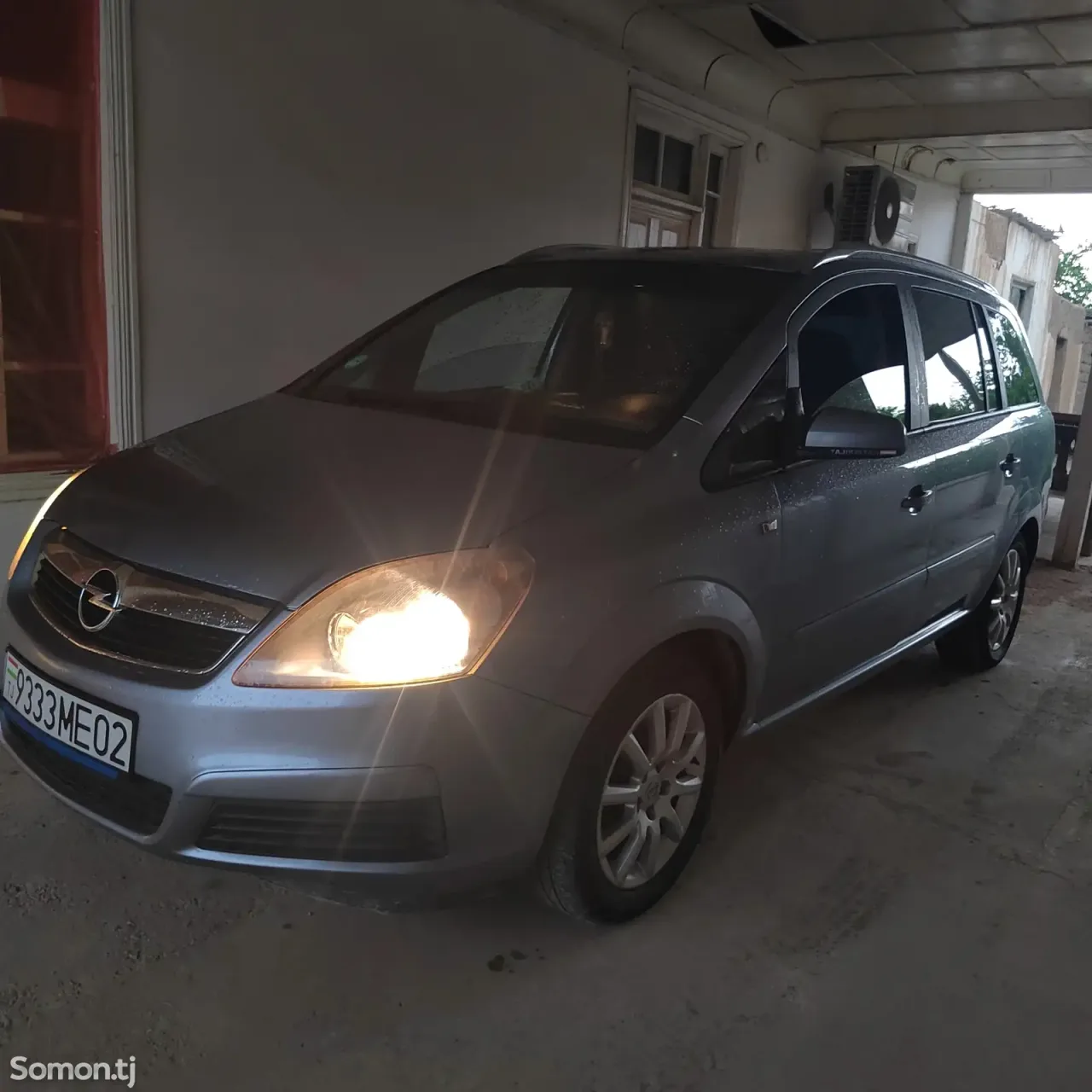 Opel Zafira 2006 · 1.8 MT