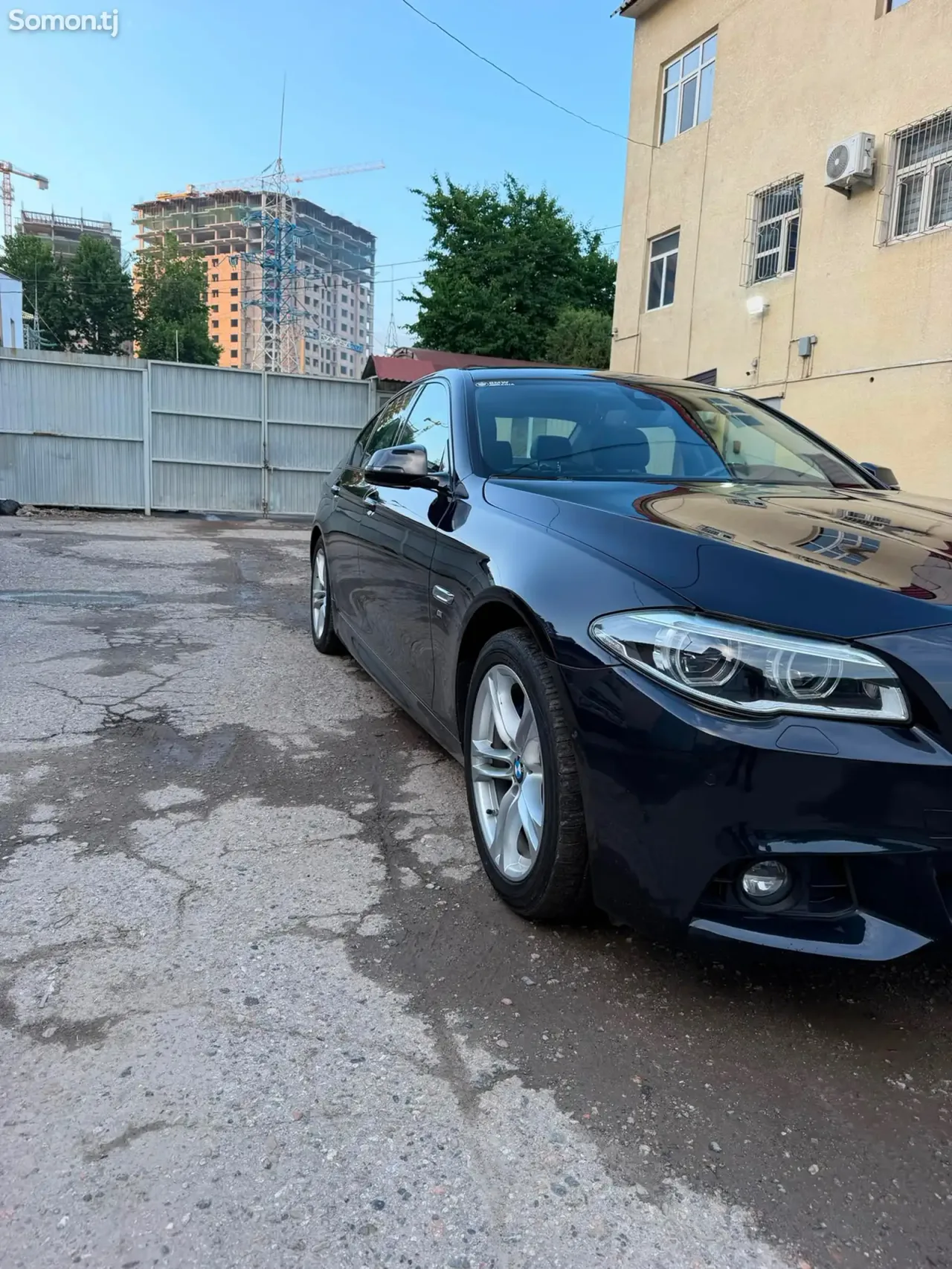 BMW M5 2015 · 3.0 AT