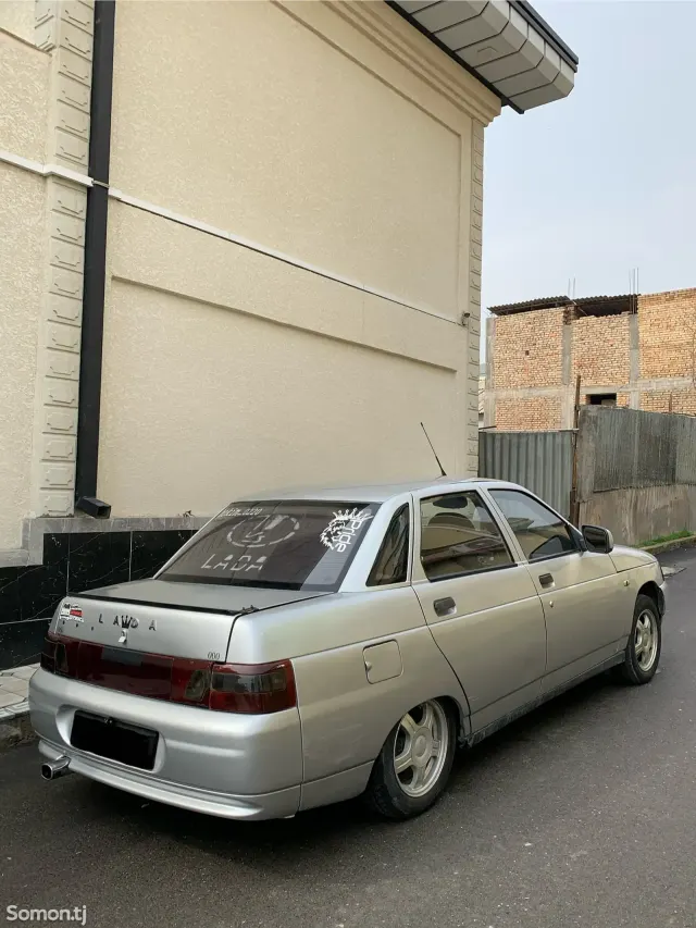 Lada (ВАЗ) 2110 2001 · 1.6 MT