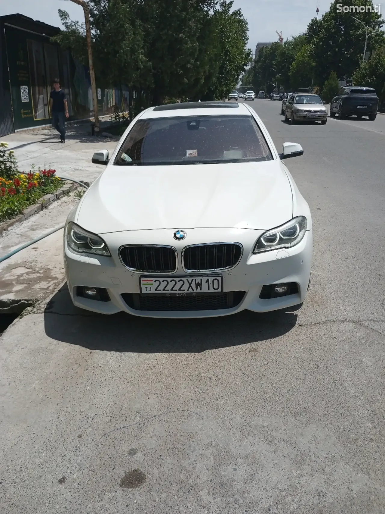 BMW M5 2016 · 4.4 AT