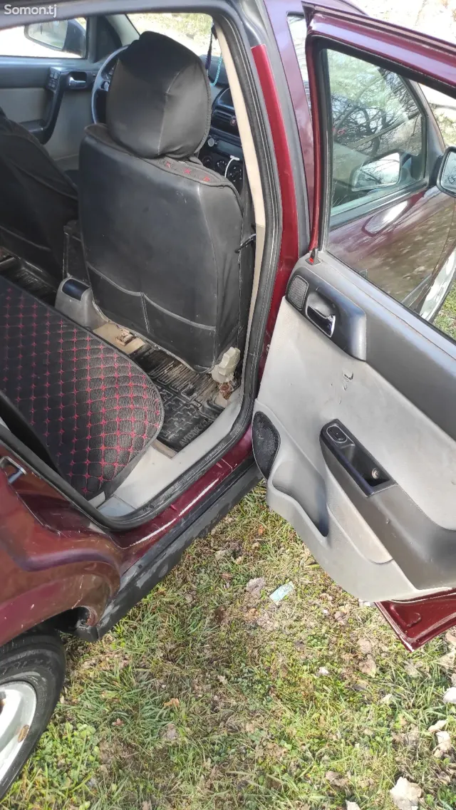 Opel Astra G 1998 · 1.6 MT