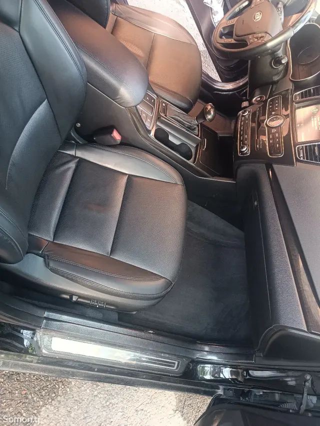 Kia K7 2013 · 2.4 AT
