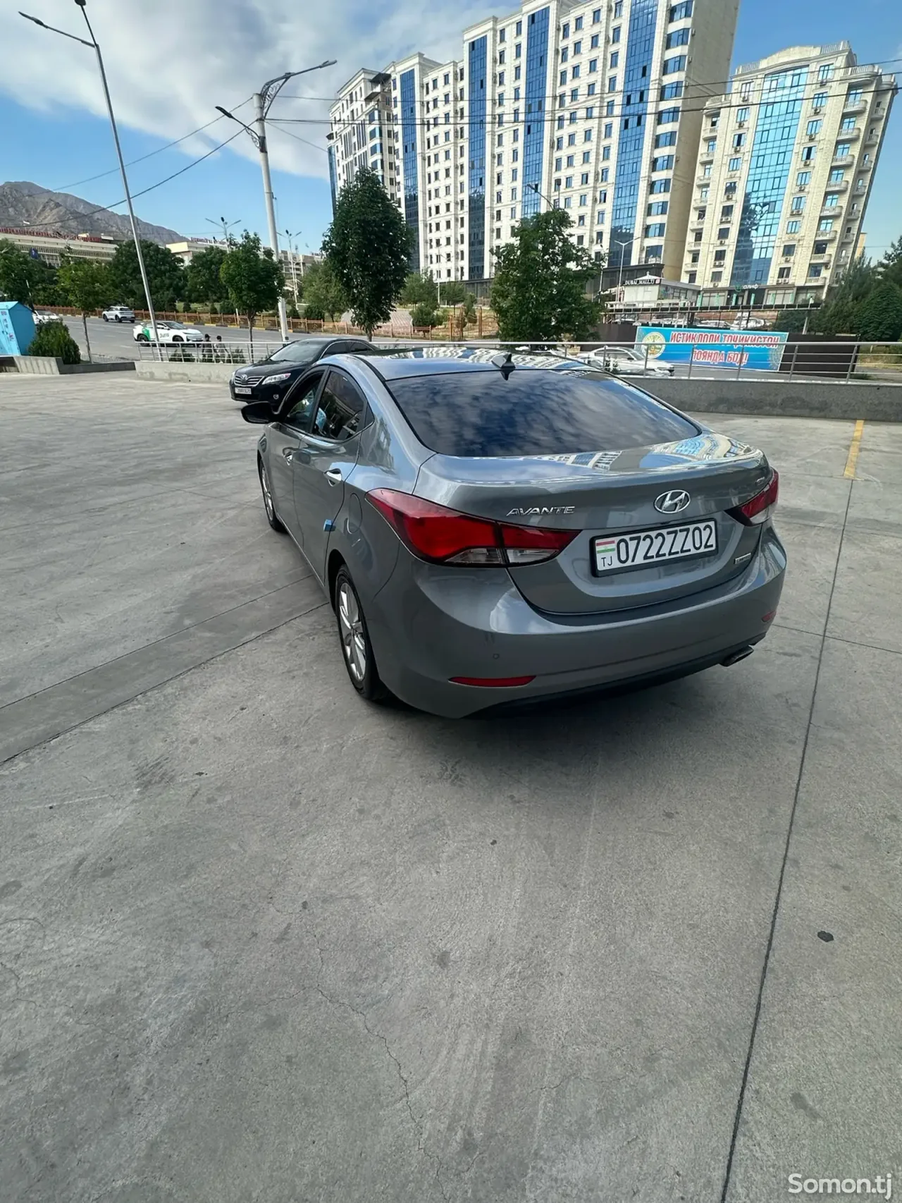 Hyundai Avante 2015 · 1.6 AT