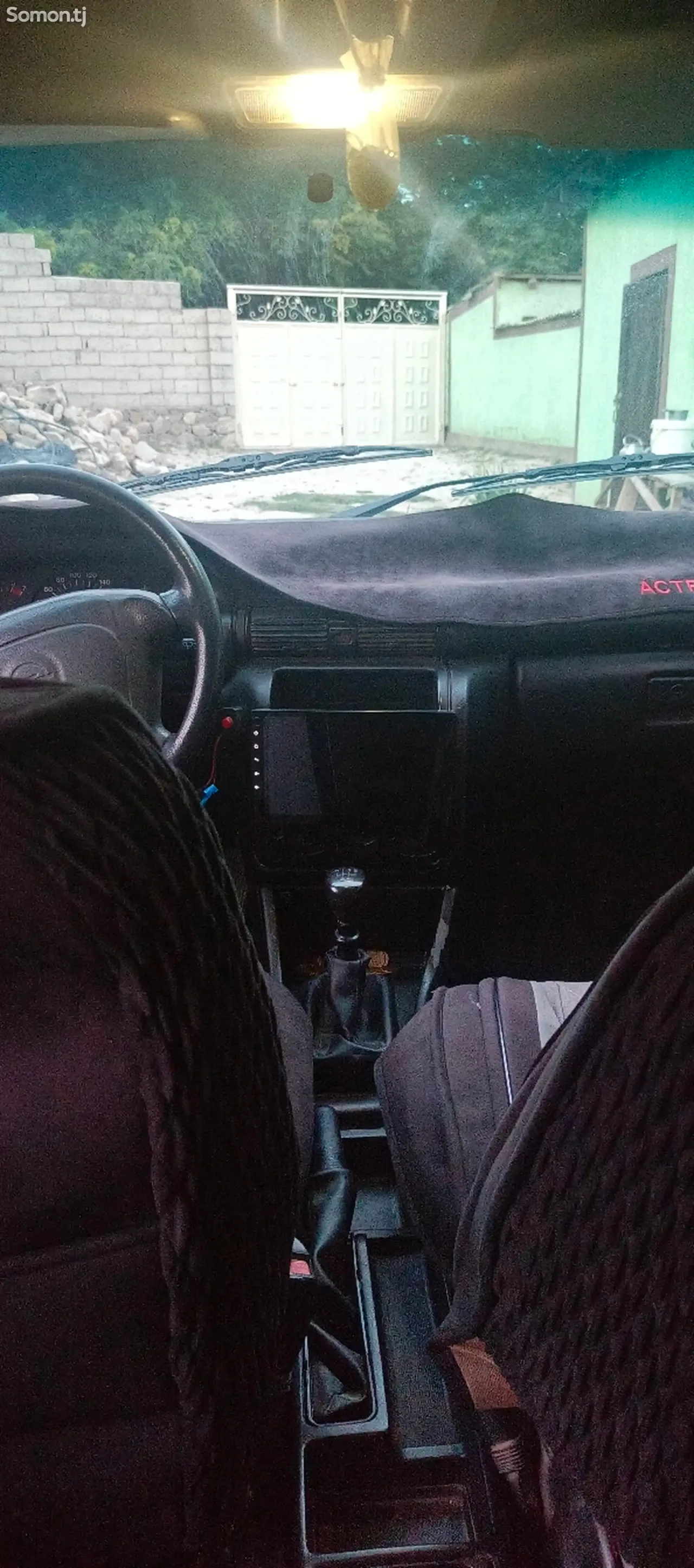 Opel Astra F 1992 · 1.6 MT