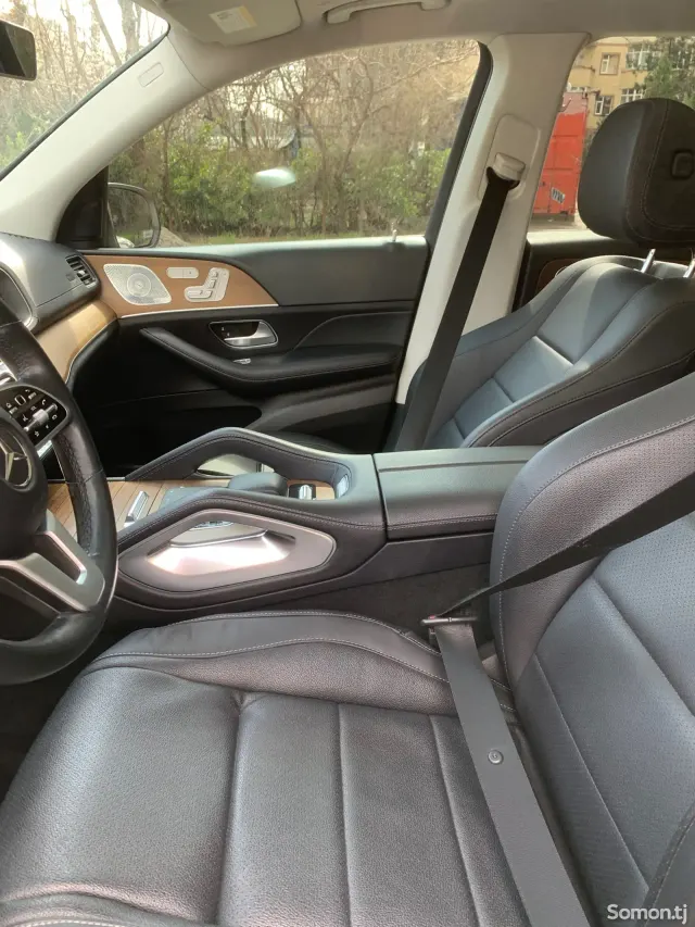 Mercedes-Benz GLS 2020 · 4.5 AT