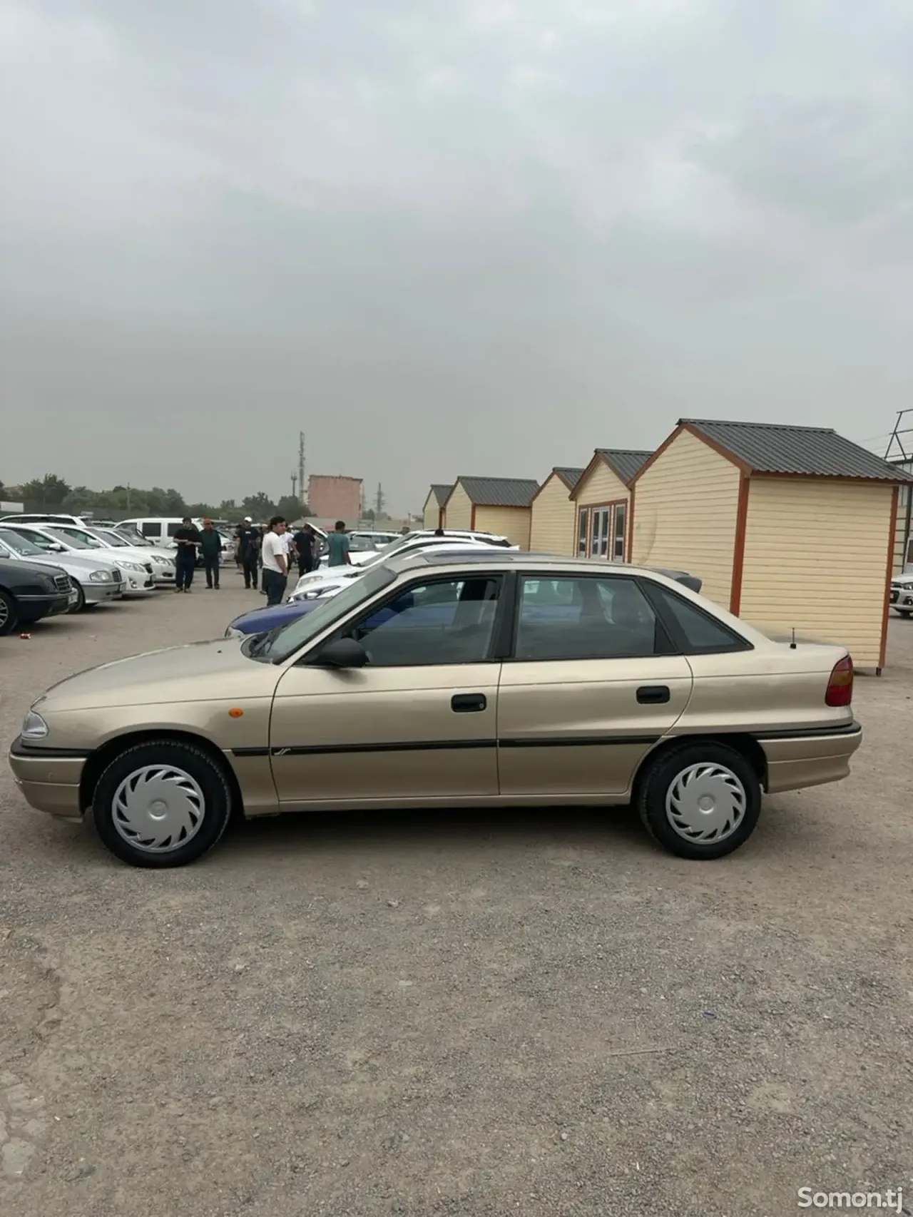 Opel Astra F 1996 · 1.6 MT