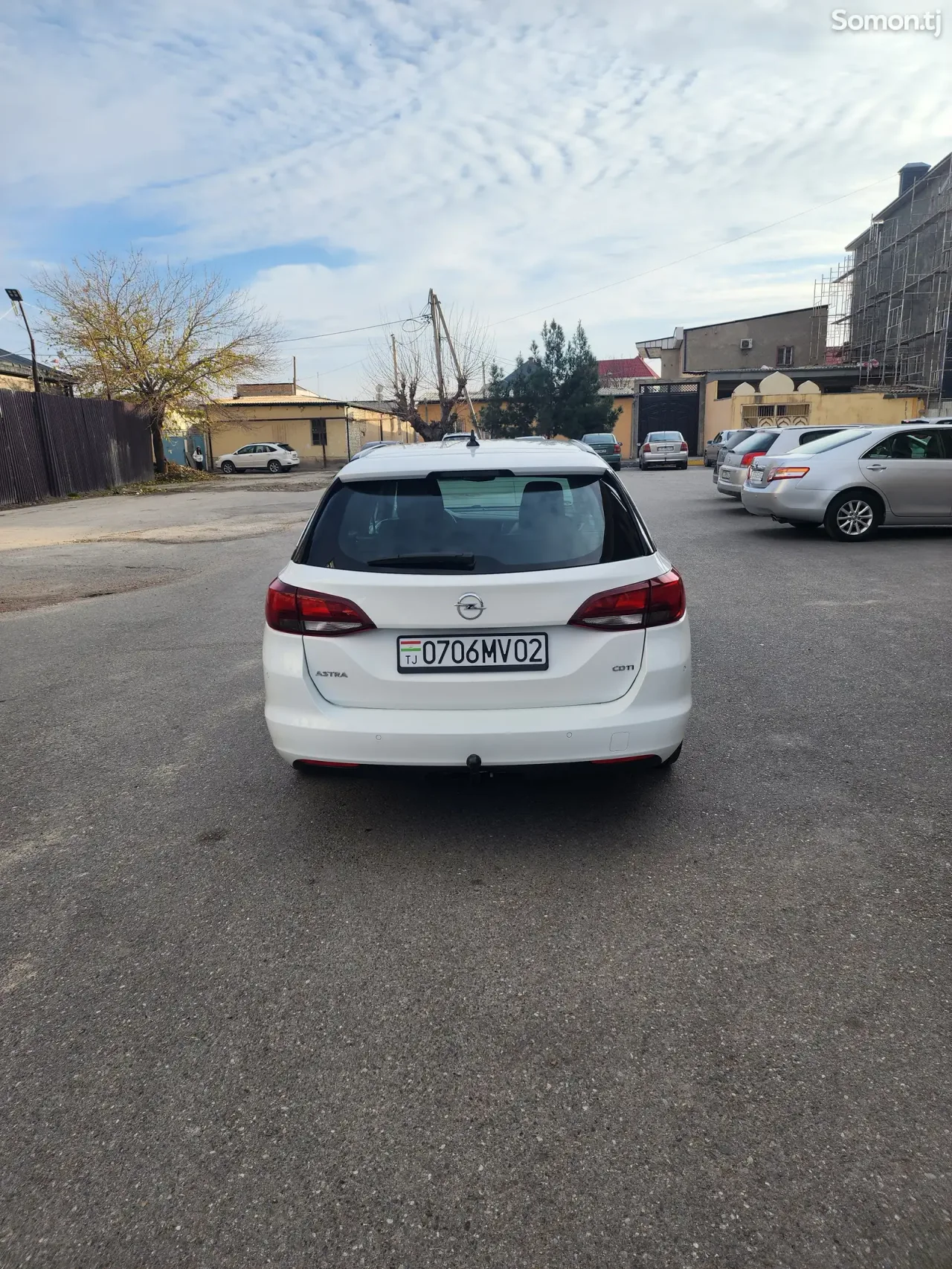 Opel Astra K 2019 · 1.6 MT