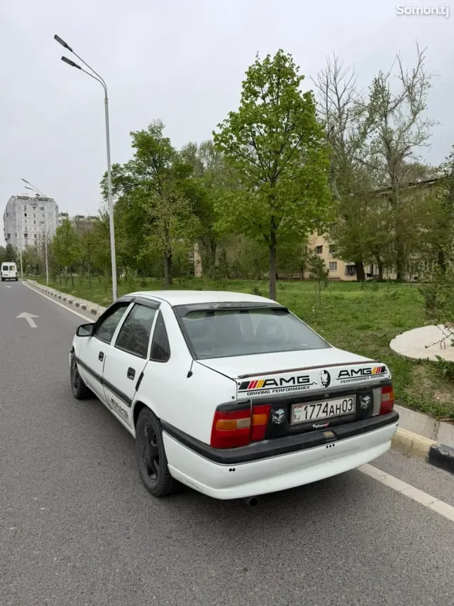 Opel Astra F 1993 · 1.8 MT