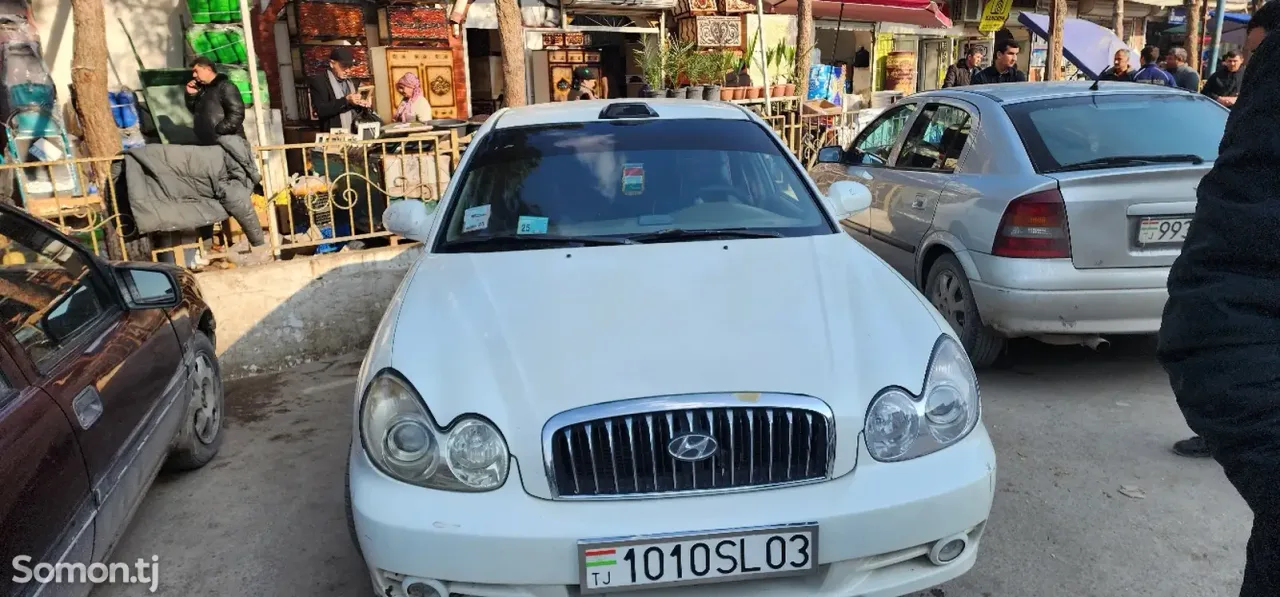 Hyundai Sonata 2004 · 1.8 MT