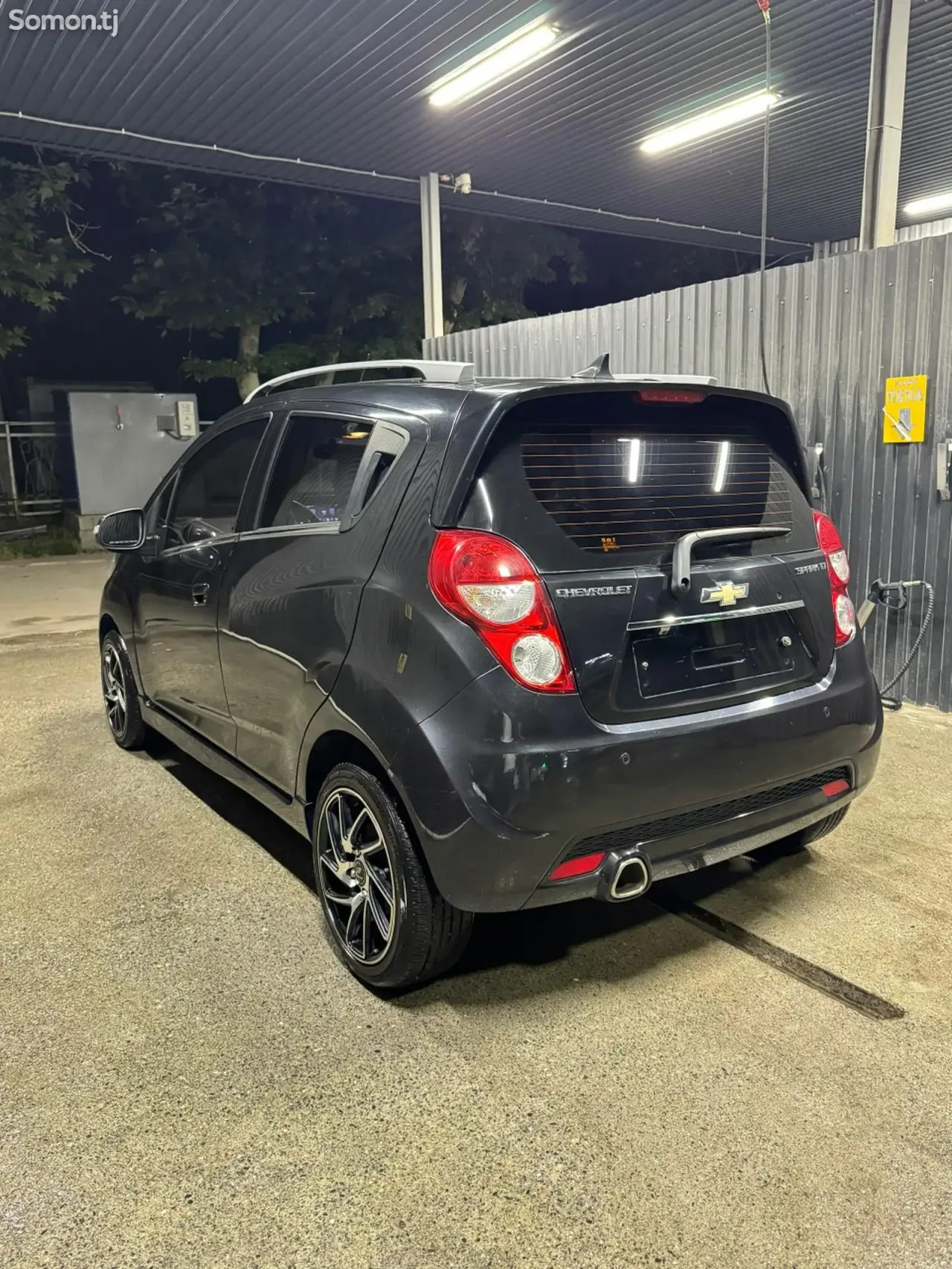 Chevrolet Spark 2015 · 1.0 AT