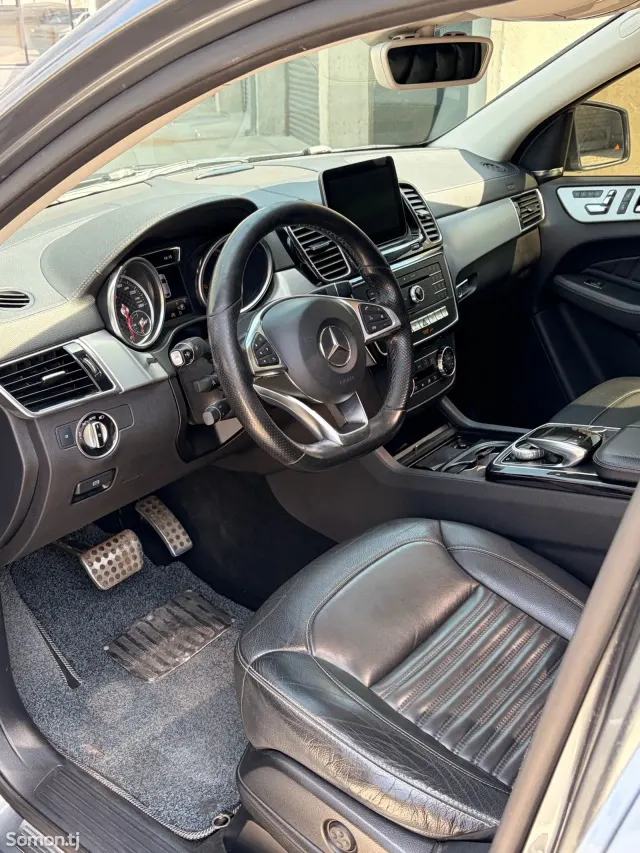 Mercedes-Benz GLE class 2017 · 3.5 AT