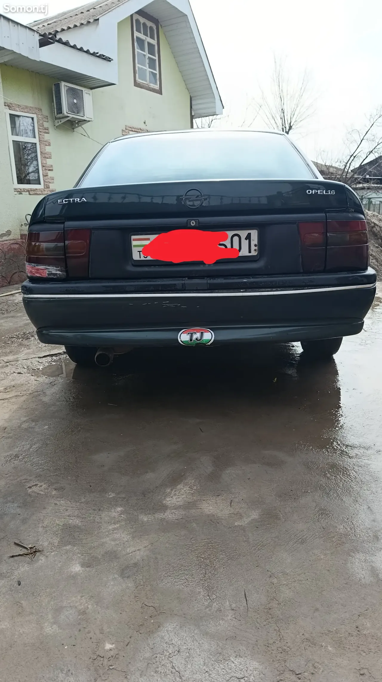 Opel Vectra A 1995 · 1.6 MT