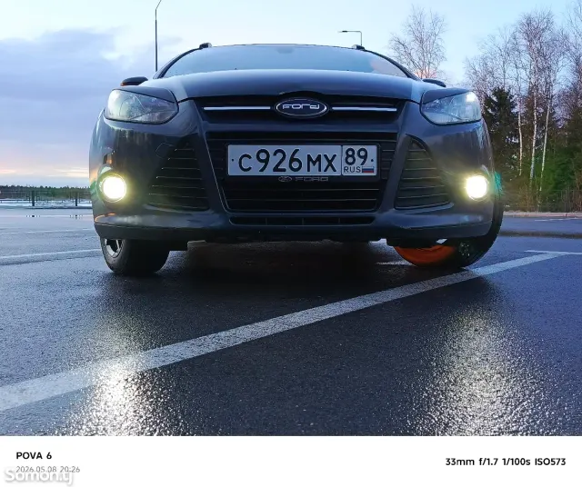 Ford Focus 2012 · 1.6 MT