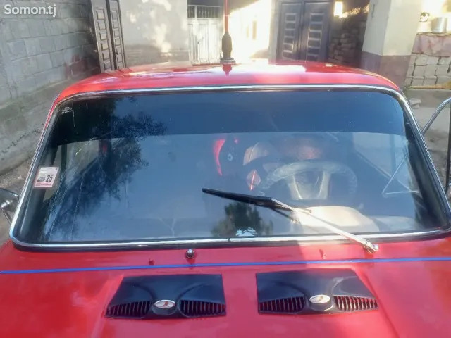 Lada (ВАЗ) 2101 1983 · 0.5 MT