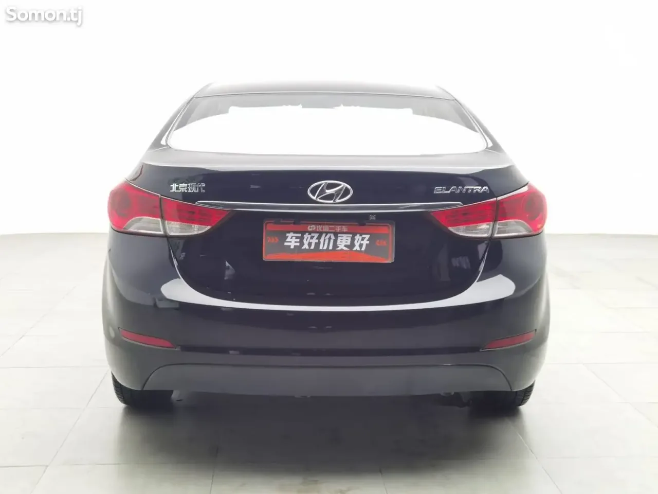 Hyundai Elantra 2015 · 1.6 MT