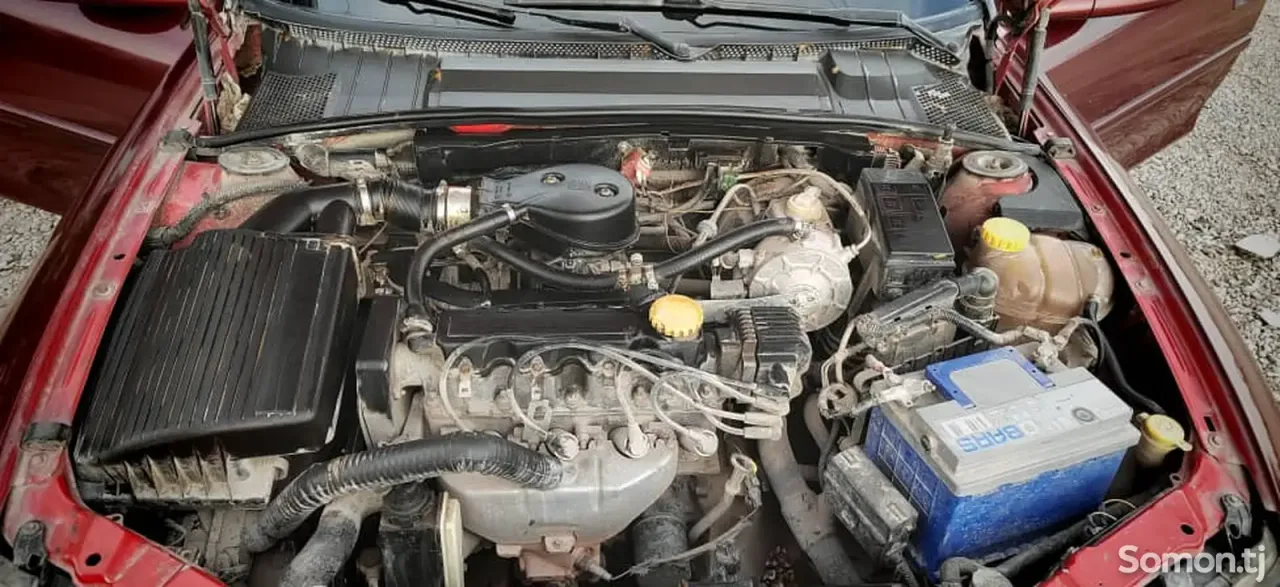 Opel Vectra B 1996 · 1.6 MT