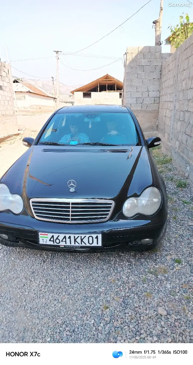 Mercedes-Benz C class 2002 · 1.8 MT