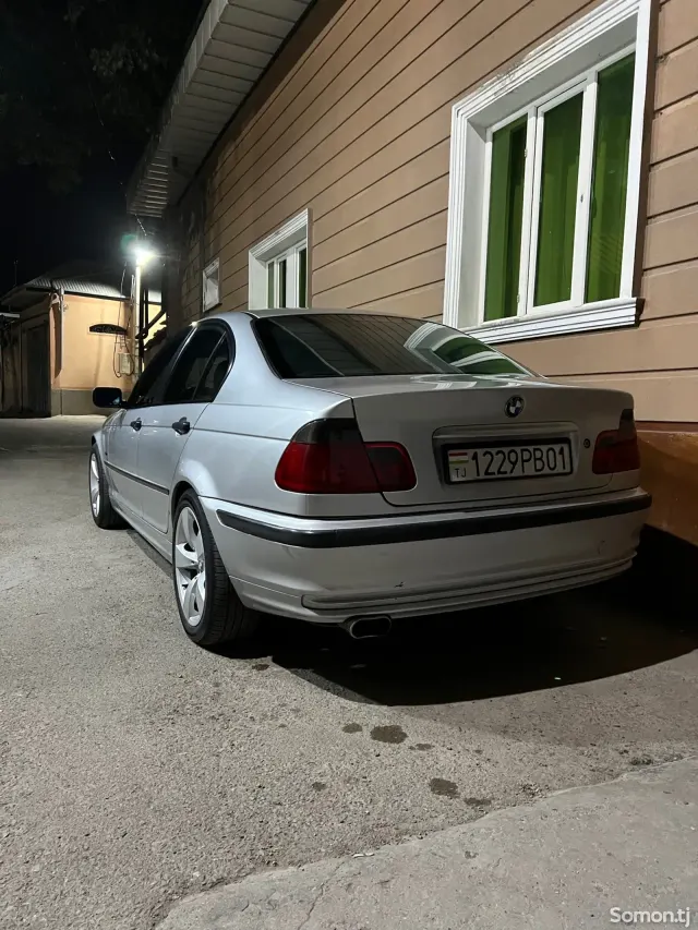 BMW 3 series 2000 · 1.8 MT