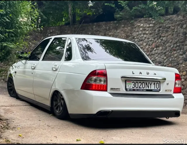 Lada (ВАЗ) Priora 2014 · 1.6 MT