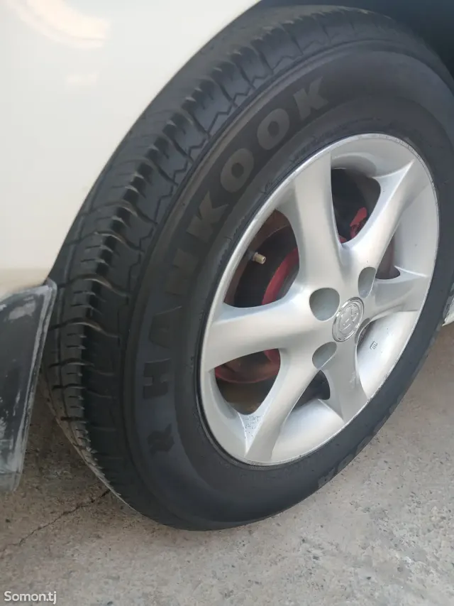 Toyota Corolla 2003 · 1.8 MT