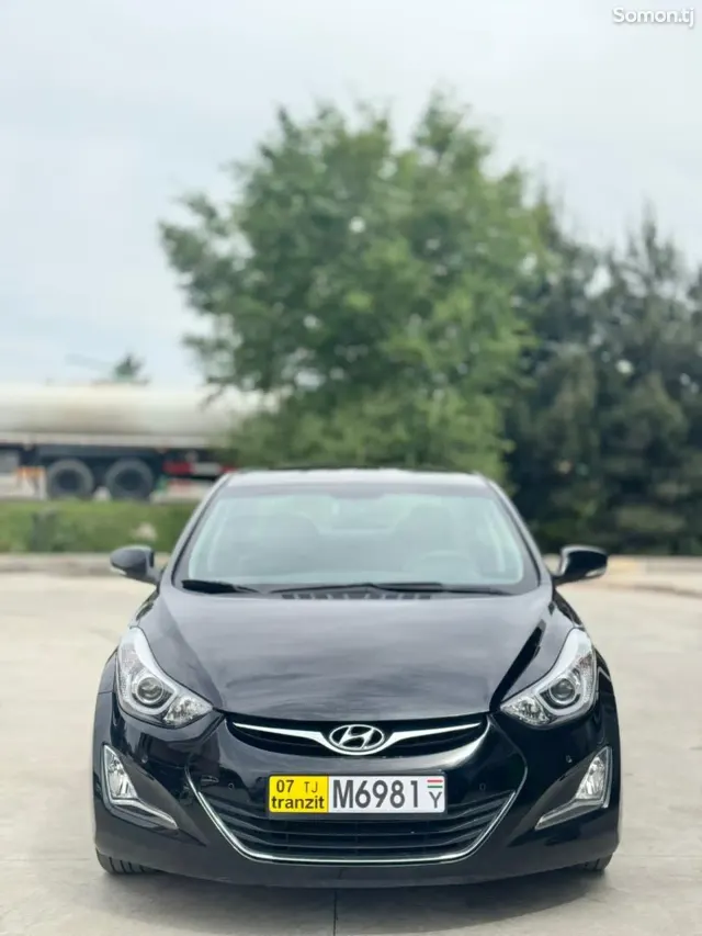 Hyundai Avante 2015 · 1.6 AT