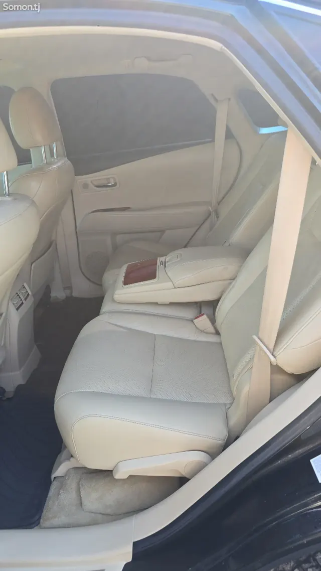 Lexus RX series 2011 · 4.5 AT