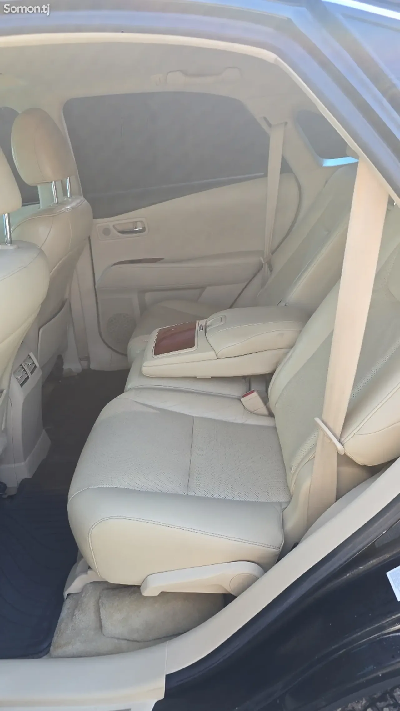 Lexus RX series 2011 · 4.5 AT