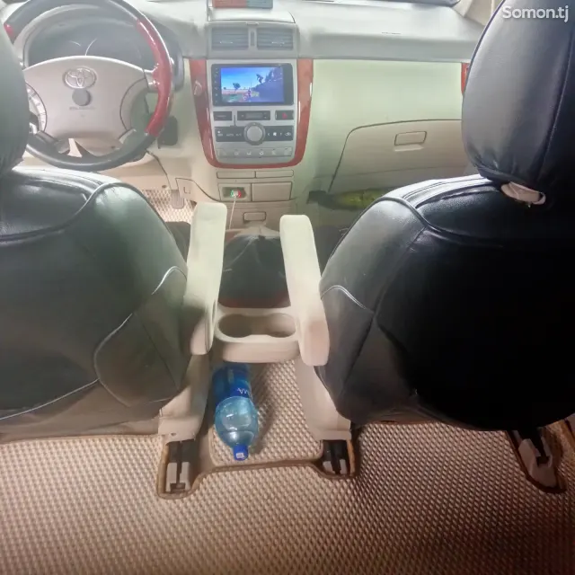 Toyota Ipsum 2007 · 2.4 AT
