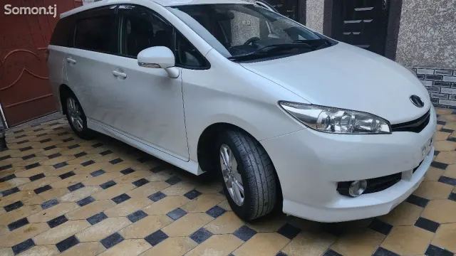 Toyota Wish 2014 · 1.8 AT