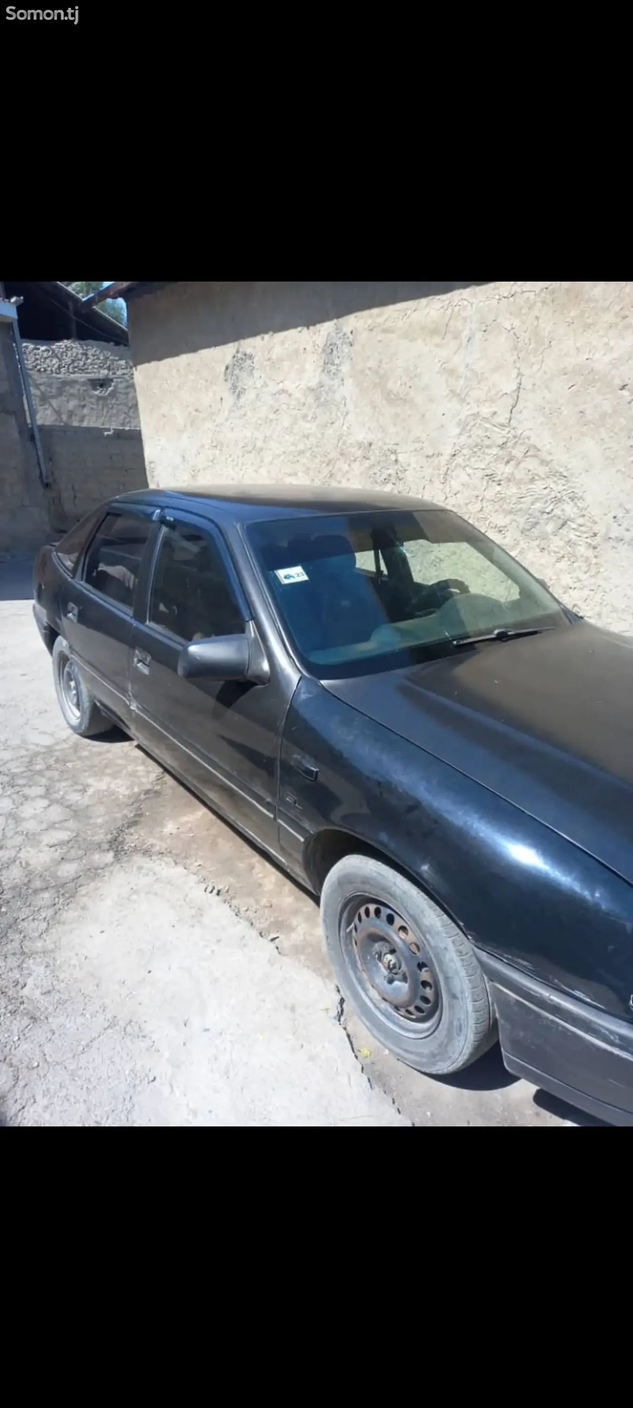 Opel Vectra A 1992 · 1.4 MT