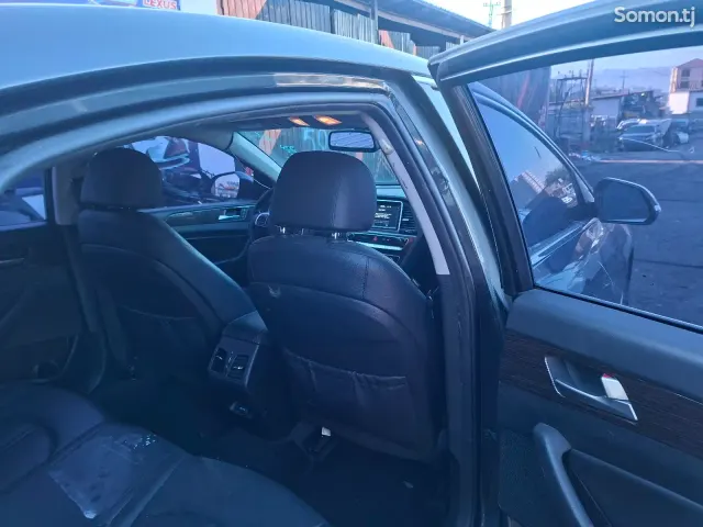 Hyundai Sonata 2018 · 2.0 AT