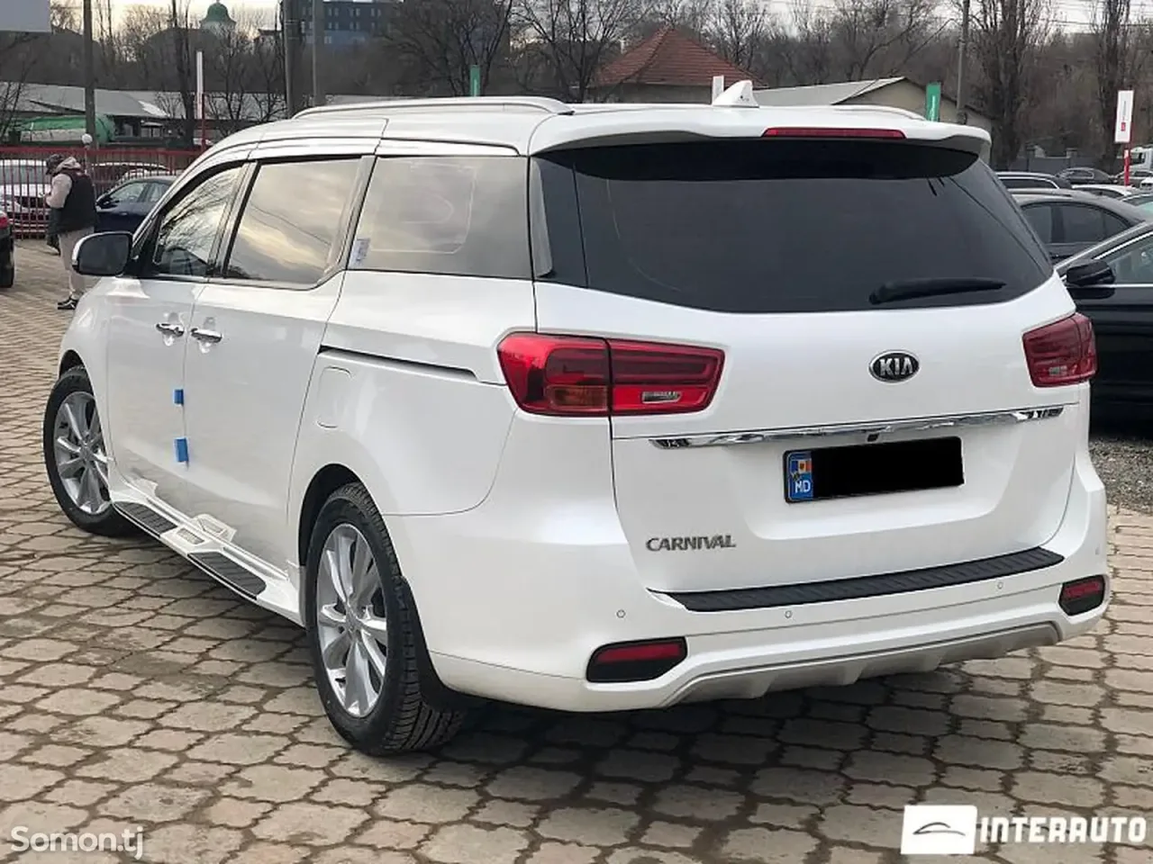 Kia Carnival 2019 · 2.2 AT