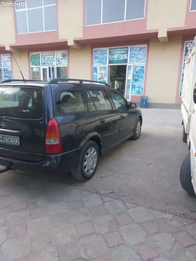 Opel Astra G 1999 · 1.6 MT