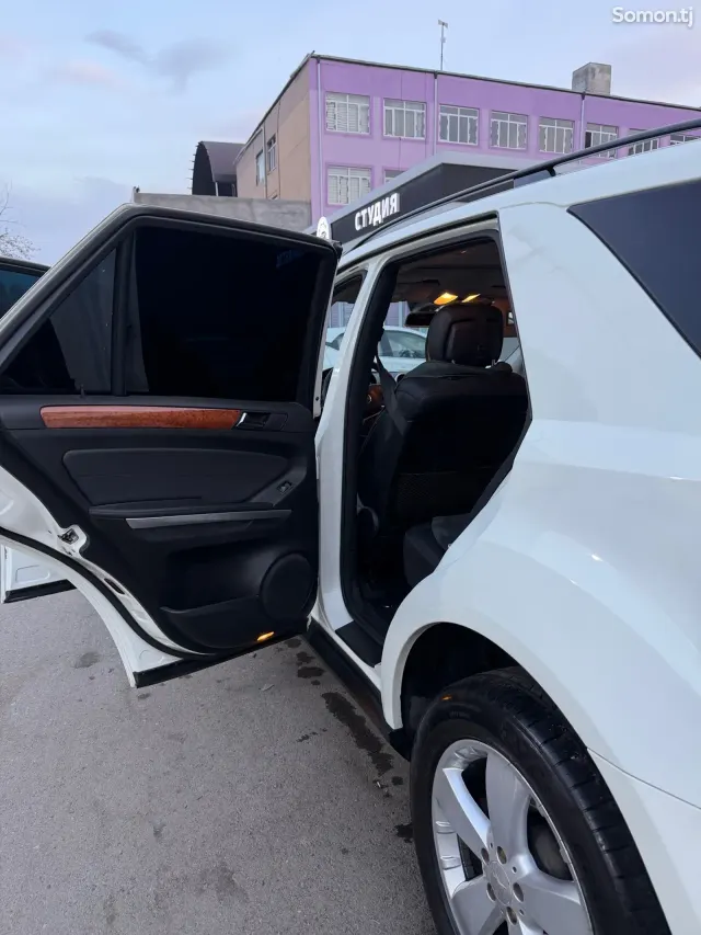 Mercedes-Benz ML class 2009 · 3.5 AT