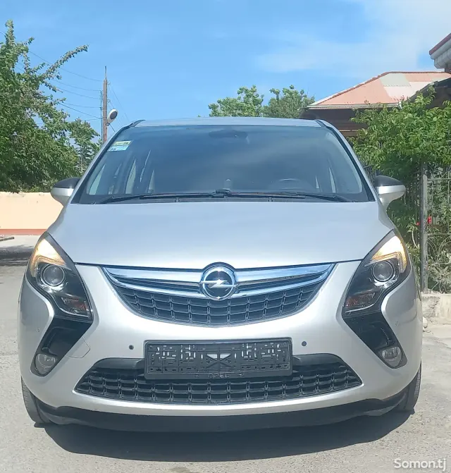 Opel Zafira 2014 · 2.0 AT